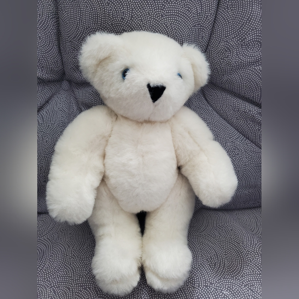 Vermont Teddy Bear White With Blue Eyes